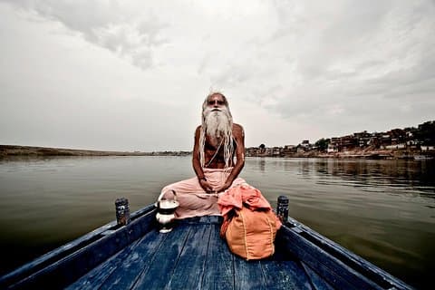 Visita guiada privada de medio día a pie por los ghats de Varanasi