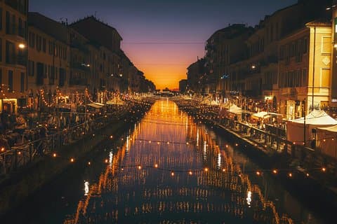 Le meilleur de la vie nocturne à Milan une visite privée avec un local