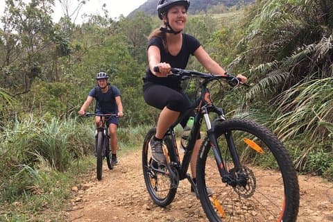 Ciclismo alrededor de la cordillera Knuckles