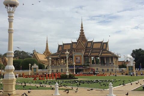 Excursión de un día a Phnom Penh con guía privado