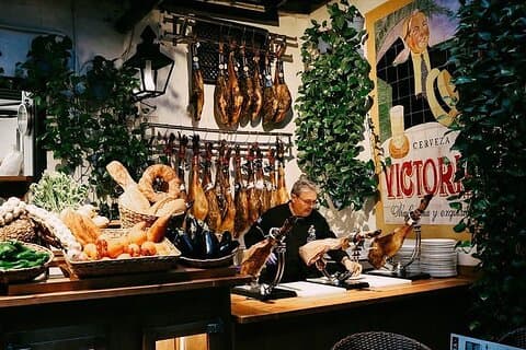 Sevilla traditionell tapas- och vintur