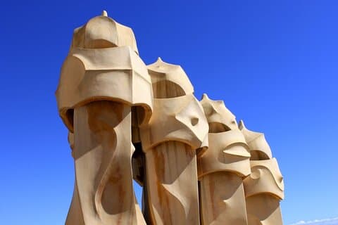 Visita privada de Barcelona artística con un local