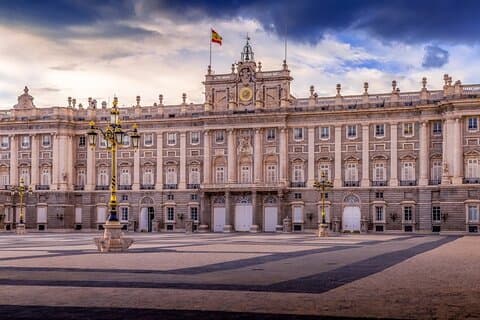 Turistiska höjdpunkter i Madrid på en privat halvdagstur med en lokal