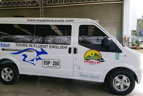 Privat lufthavnsafhentningsservice i Medellin til dig og din gruppe