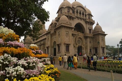 Best of Kolkata (Guided Halfday Sightseeing Tour by Car)