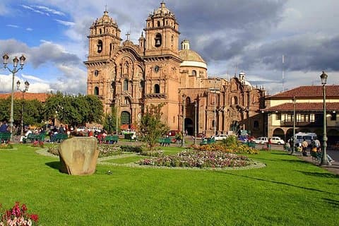 Cusco + Vallée Sacrée + Machu Picchu en train 4 jours / 3 nuits avec hôtel 4 étoiles