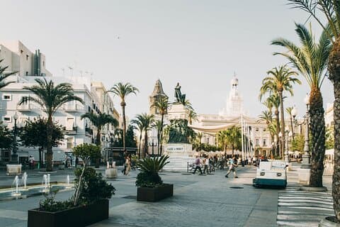 Toeristische hoogtepunten van Cadiz tijdens een privétour van een halve dag met een local