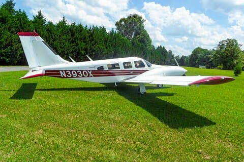 Flytransfer mellem Colombo Lufthavn (CMB) og Ampara Lufthavn (ADP)