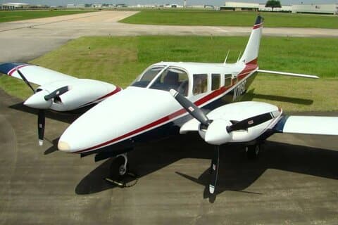 Flytransport mellom Colombo Airport (CMB) og Katukurunda Airport (KTY)