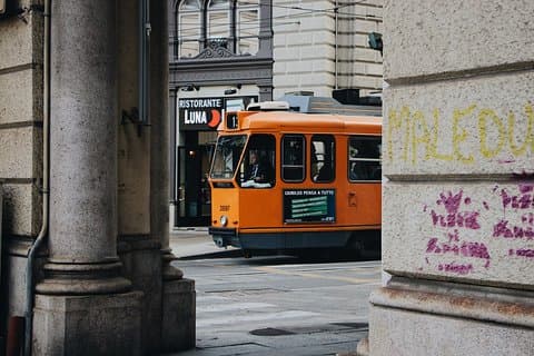 Explore los lugares dignos de Instagram de Turín con un local