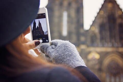 Tour privato di fotografia nelle migliori posizioni di Praga con un locale