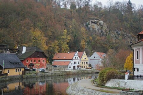 Gita giornaliera privata a Český Krumlov da Praga con un locale