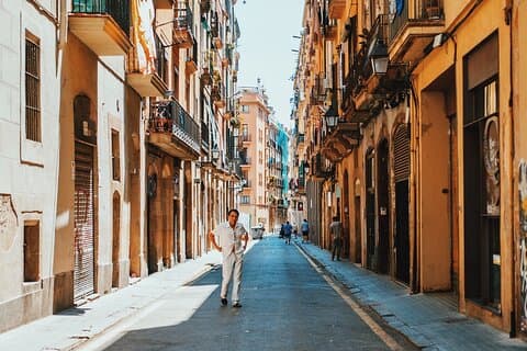 Discover the Unpolished Charm of El Born with a Local
