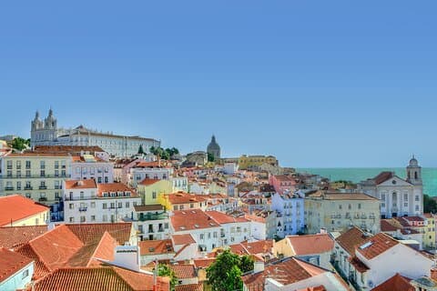 Tour privato del meglio di Lisbona: giro turistico, cibo e cultura con un locale