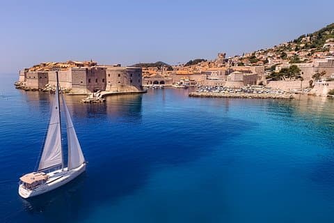 Voile privée de luxe au départ de Dubrovnik: Visites d'une journée & de plusieurs jours