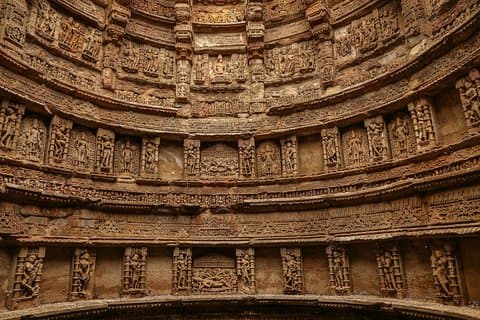 Historiske seværdigheder, kongelige byer og dyrereservater i Gujarat