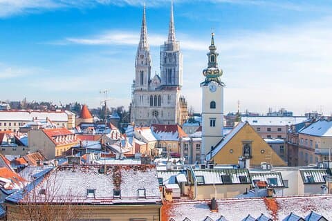 Private tour of the best of Zagreb- Sightseeing, Food & Culture with a local