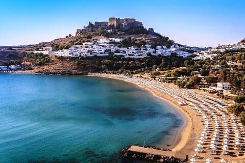 Lindos + 7 Springs med lyxbuss (heldagstur)
