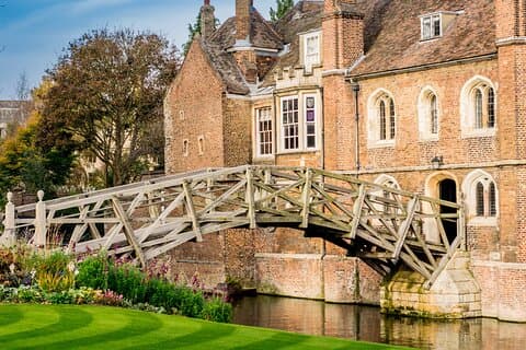 Walking Tour of Cambridge