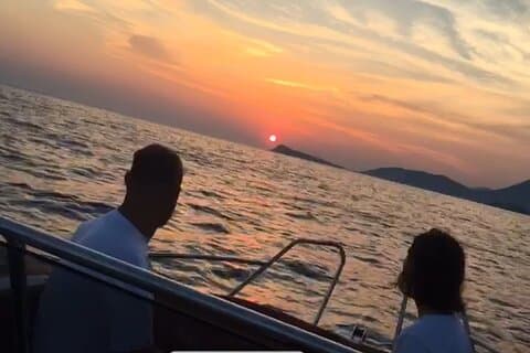 Romantische zonsondergangtour in Boka Bay per speedboot