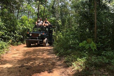 Tour ecologico della giungla intorno a Koh Samui incluso pranzo