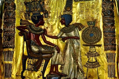 Private Day Tour to Giza Pyramids, Sphinx and Egyptian Museum in Cairo