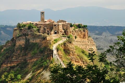 Enchanting Orvieto and Civita the "Dying City" Day Trip from Rome