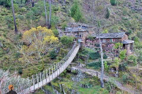 Un recorrido entre Cascadas y Pueblos de Pizarra, Piodão
