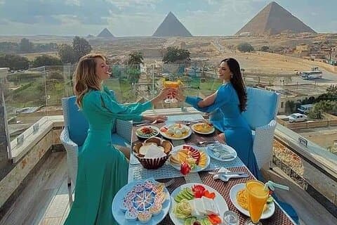 Gizeh : Abendessen mit Pyramiden um dich herum im Rooftop7000