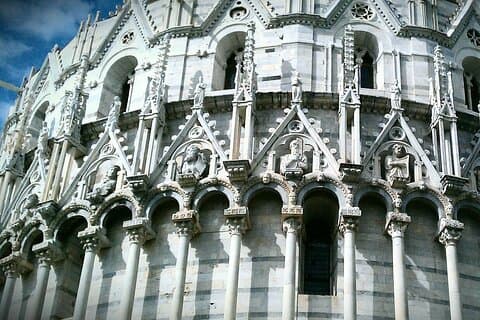 Pisa: VIP 1.5-Hour Small Group Tour & Skip-the-Line Access