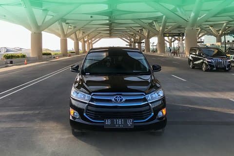 Private Car Charter with Driver - Mini MPV