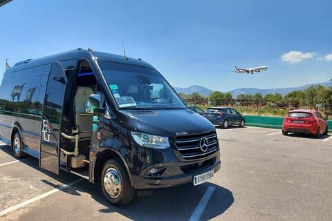 Transferts à Athènes