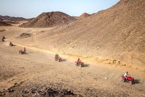 Hurghada Desert Safari : Vistas en quad y puesta de sol