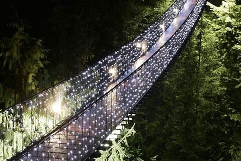 Vancouver Capilano Canyon light and peak of Christmas in Grouse mountain