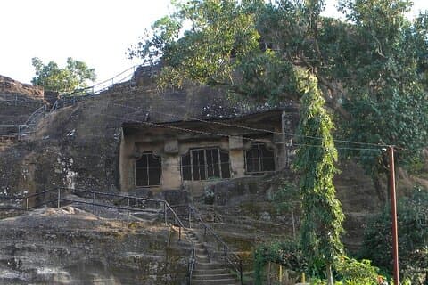 Romantische Pachmarhi-Tagestour von Bhopal mit Privatauto