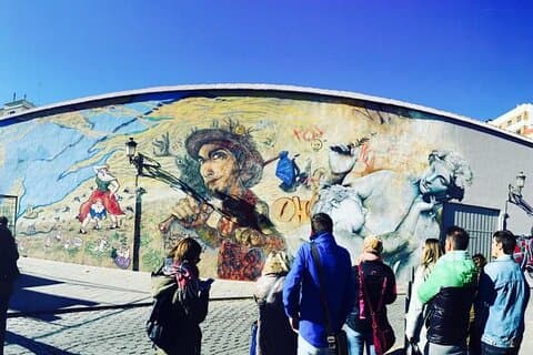 Tour privato di arte di strada a Valencia