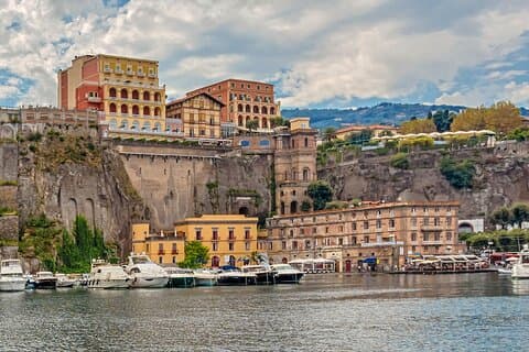 Private Transfer: Sorrento to Rome or Vice Versa