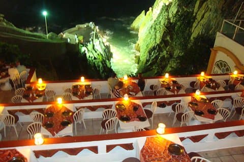 Acapulco Landausflug: Cliff Divers in der Nacht