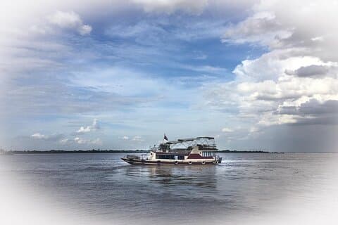Phnom Penh to Siem Reap Cruise/road tour or Siem Reap/Phnom Penh