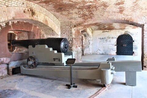Entrada a Fort Sumter y visita autoguiada con ferry de ida y vuelta