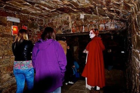 Excursión fantasmal subterránea paranormales extrema en Edimburgo