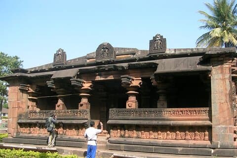 Goa nach Belgaum (2 Tage)