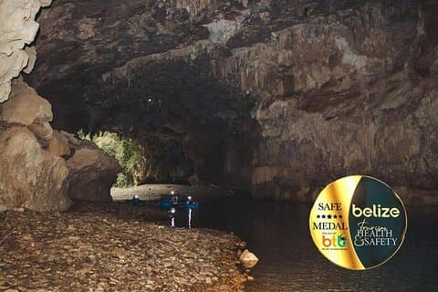 Aventura de "tubing" por las cuevas de Belice desde San Ignacio
