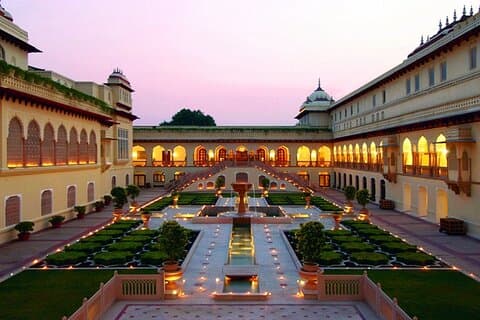 Halbtägige Stadtrundfahrt von Chokhi Dhani ab Jaipur