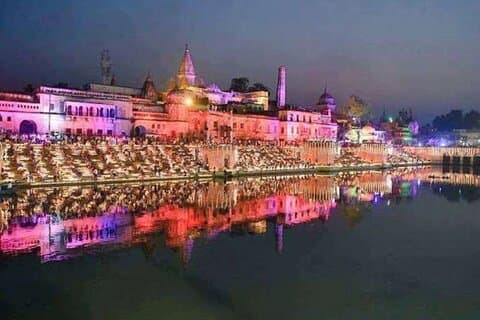 5-dages privat sightseeingtur i Varanasi Ayodhya og Prayag