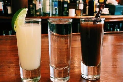 Mexico bys kveldstur: Historiske cantinaer, tacoer og mezcal