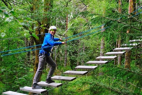 Aventura de Arvorismo Rapel e Escalada em Lamas de Mouro