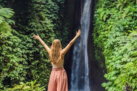 Entdecken Sie den versteckten Wasserfall, die Unesco-Reisterrassen und den Bergtempel