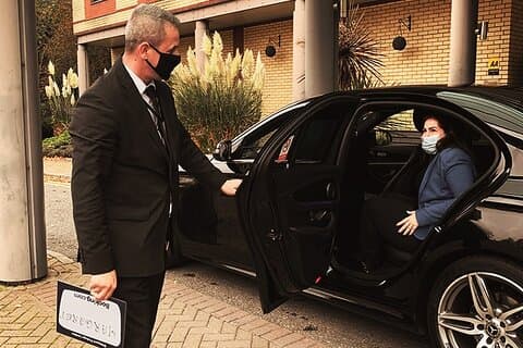 Traslado privado desde Heathrow al aeropuerto de Gatwick