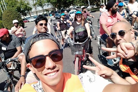 Madrid BIKE oder EBIKE Erlebnis: Santiago Bernabeu Stadion und Picknick